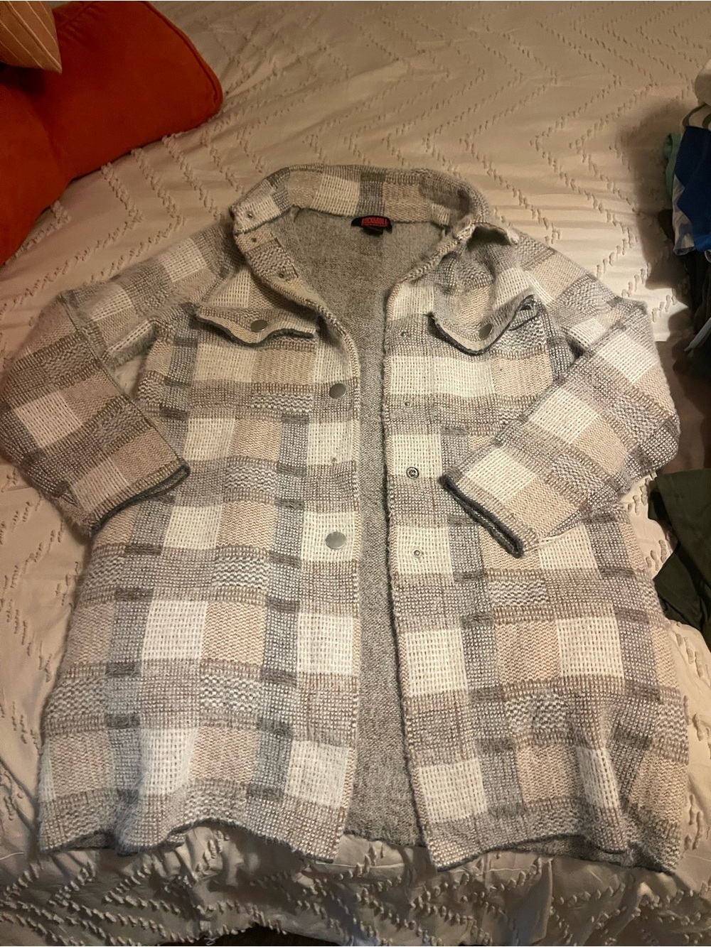 Cozy Plaid Button-Front Cardigan Jacket - Cream & Gray
